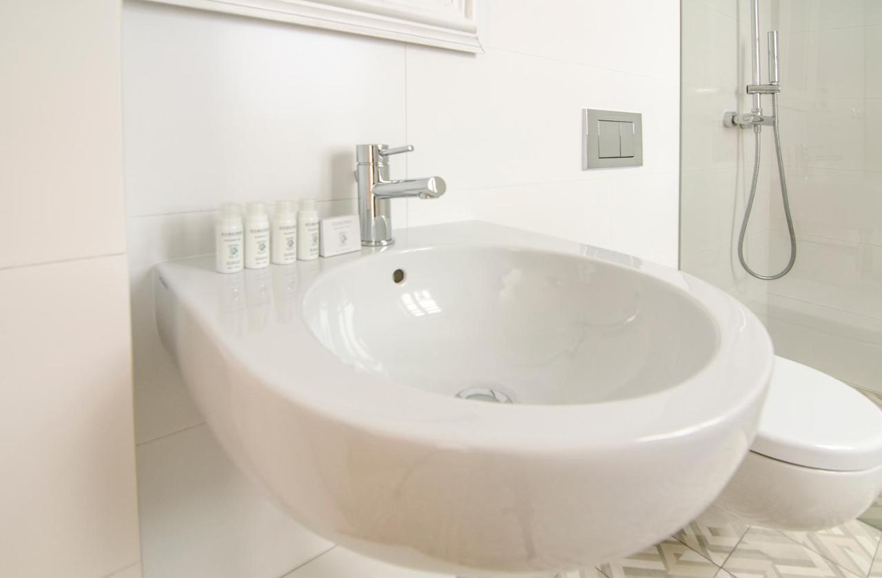 Wishlist Prague Residences - Charles Bridge Karlova Bagian luar foto
