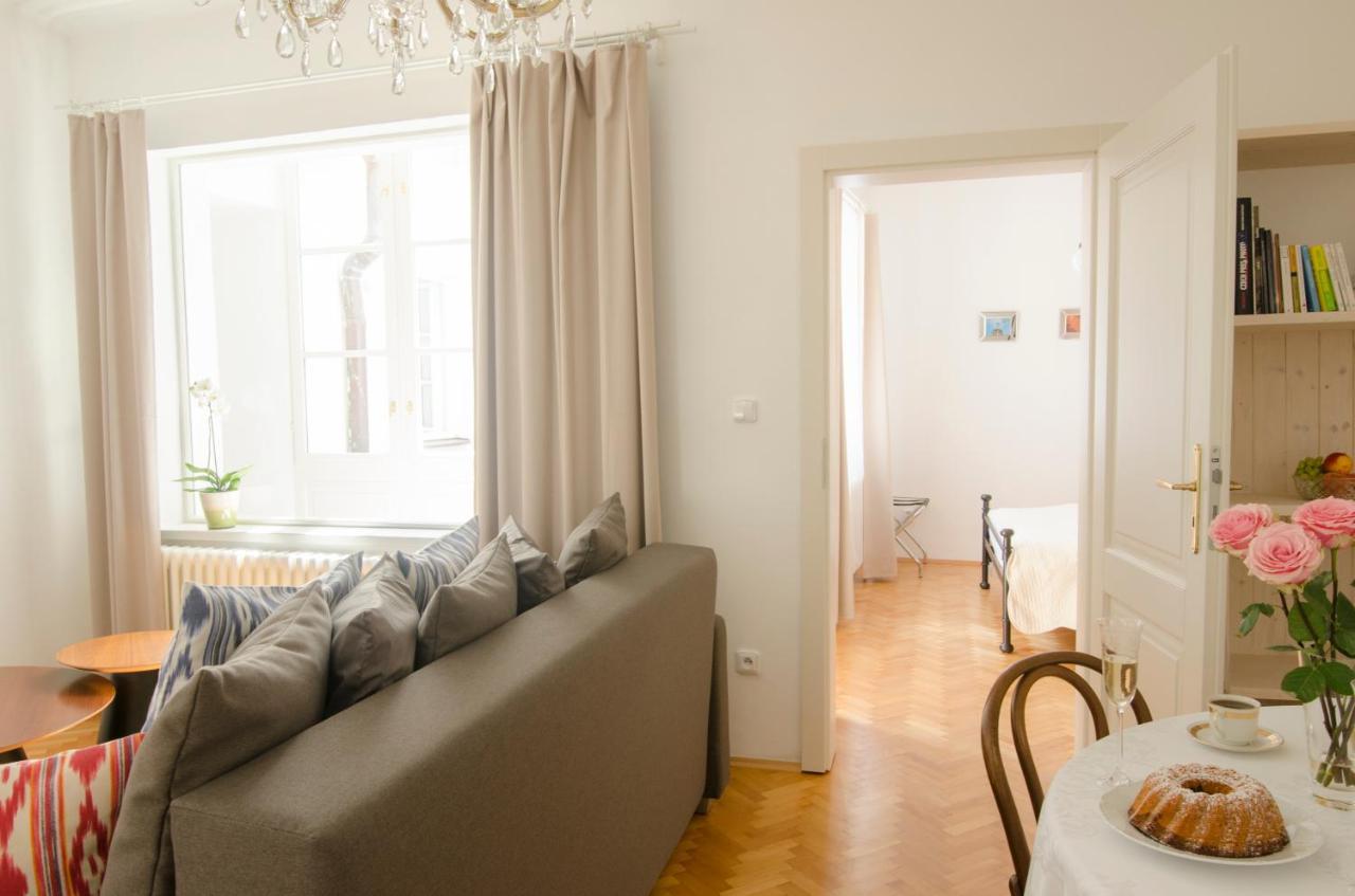 Wishlist Prague Residences - Charles Bridge Karlova Bagian luar foto