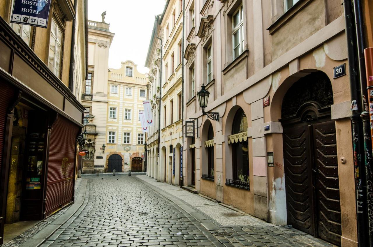 Wishlist Prague Residences - Charles Bridge Karlova Bagian luar foto