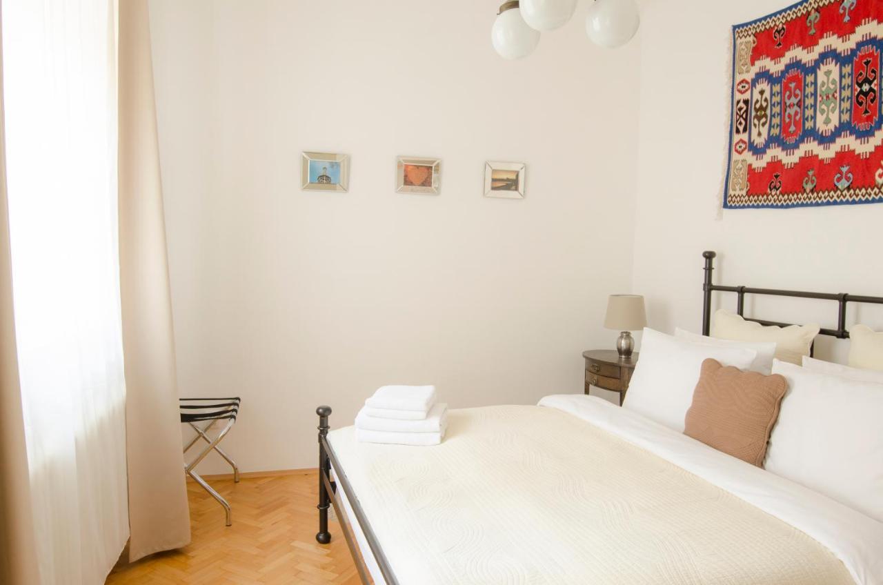 Wishlist Prague Residences - Charles Bridge Karlova Bagian luar foto